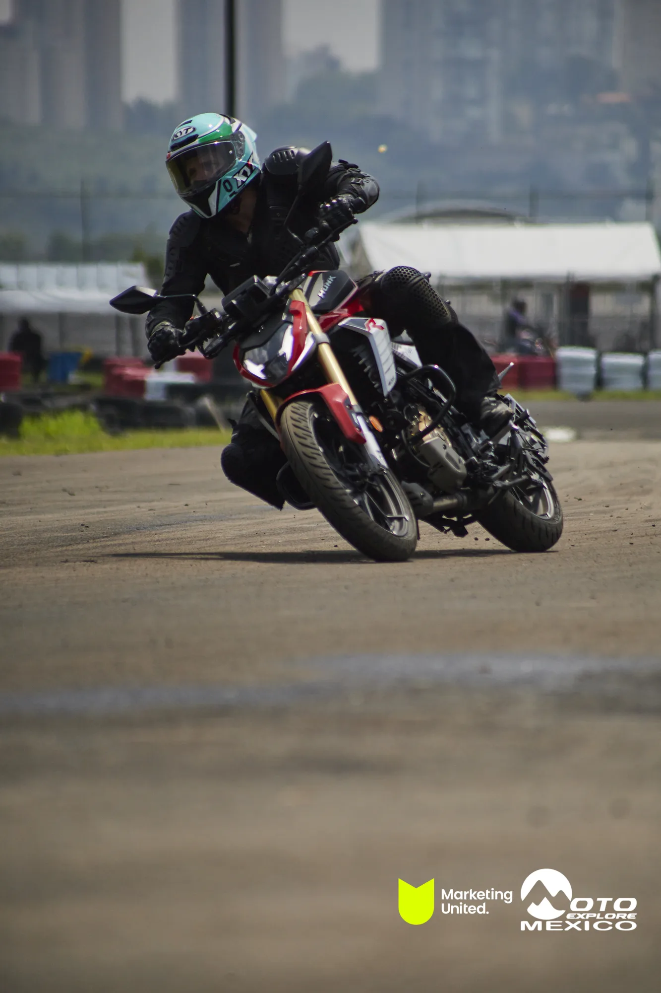 HUNK TRACKDAY 326